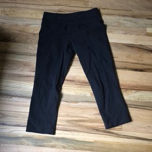 Lululemon crops